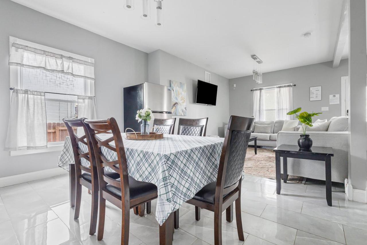 Lovely 4Br Near The Falls And Casino Niagara Falls Exterior photo